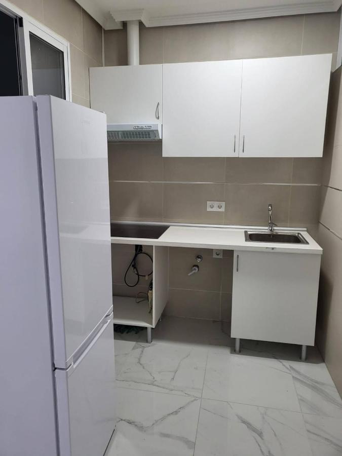 מדריד Room In Apartment - Habitacion Multiple 04 Carpetana מראה חיצוני תמונה