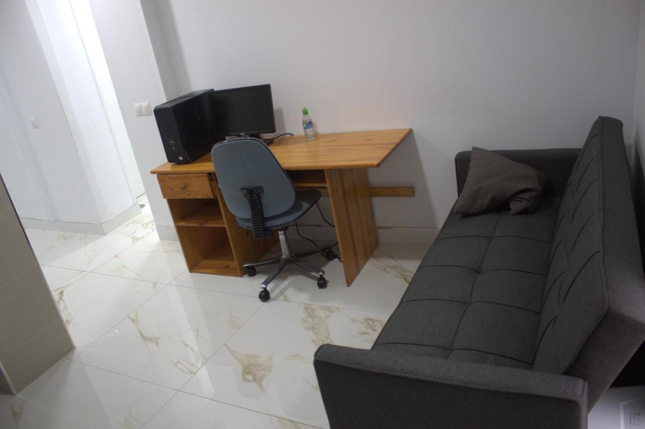 מדריד Room In Apartment - Habitacion Multiple 04 Carpetana מראה חיצוני תמונה